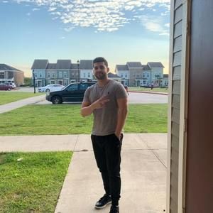 Meet your Posher, Roy